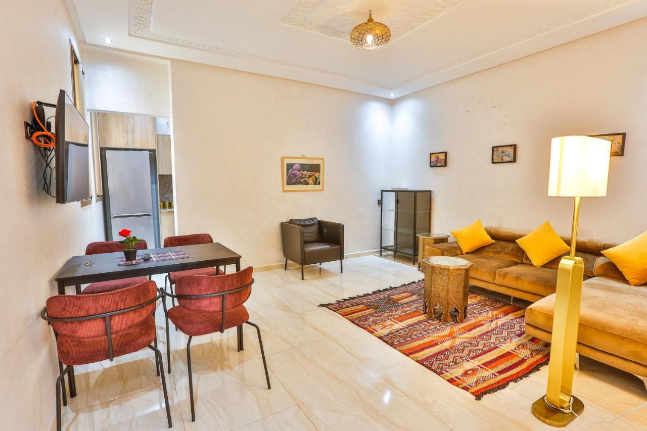 Prestigious Apartment เอสเซาอิรา ภายนอก รูปภาพ